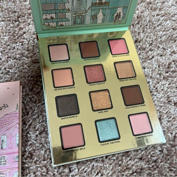 Too Faced Christmas in the City Limited Edition Makeup Box Set - Picture 8 of 8